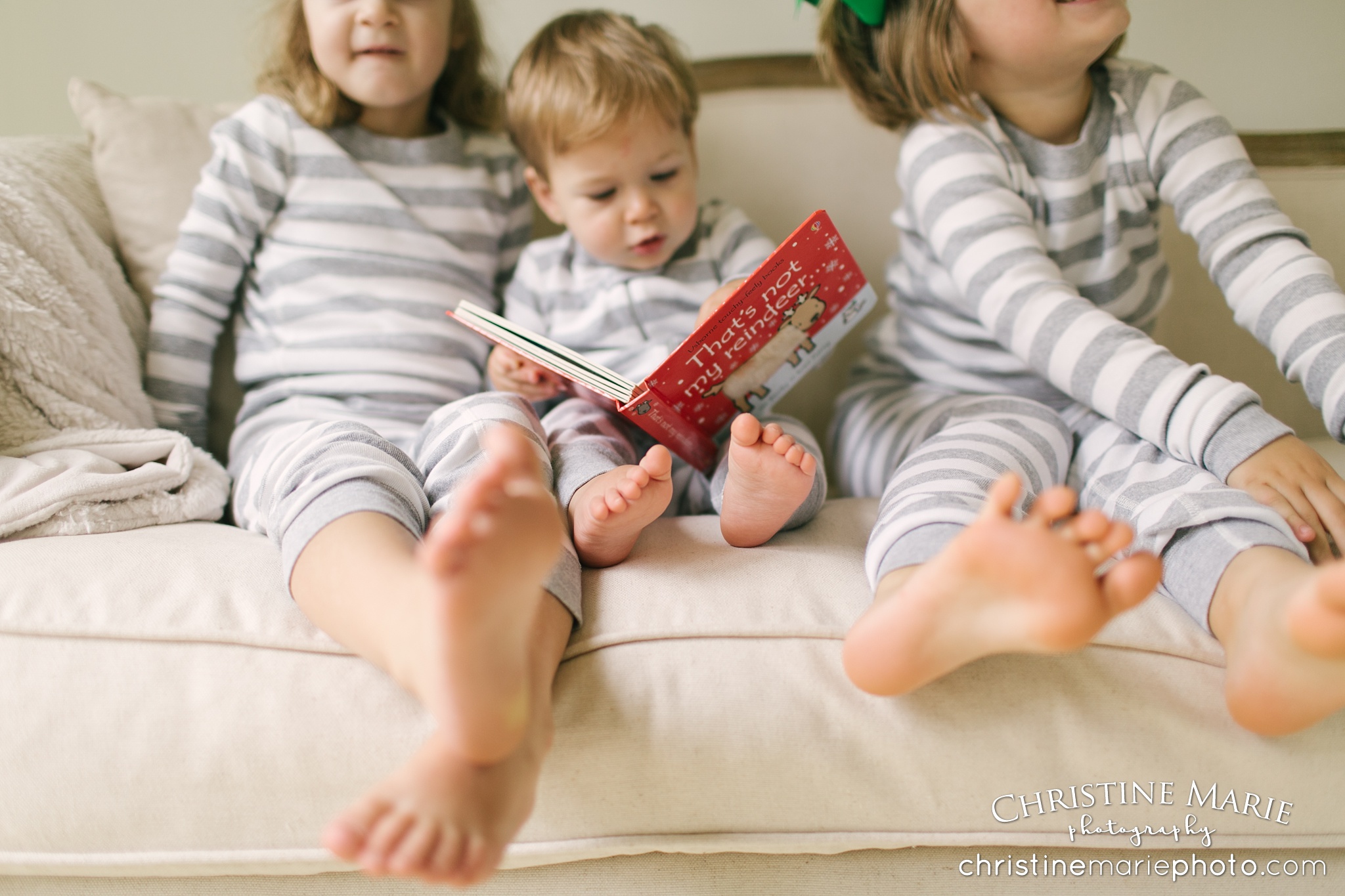 christmas jammies holiday photo session alpharetta