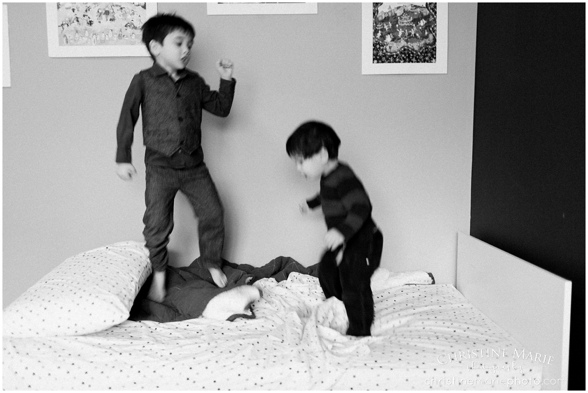 little boys jumping on bed atlanta photographer