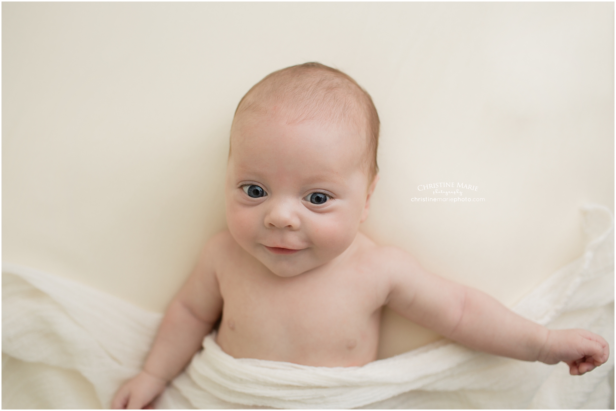 cumming newborn photographer, natural organic newborn baby photo 