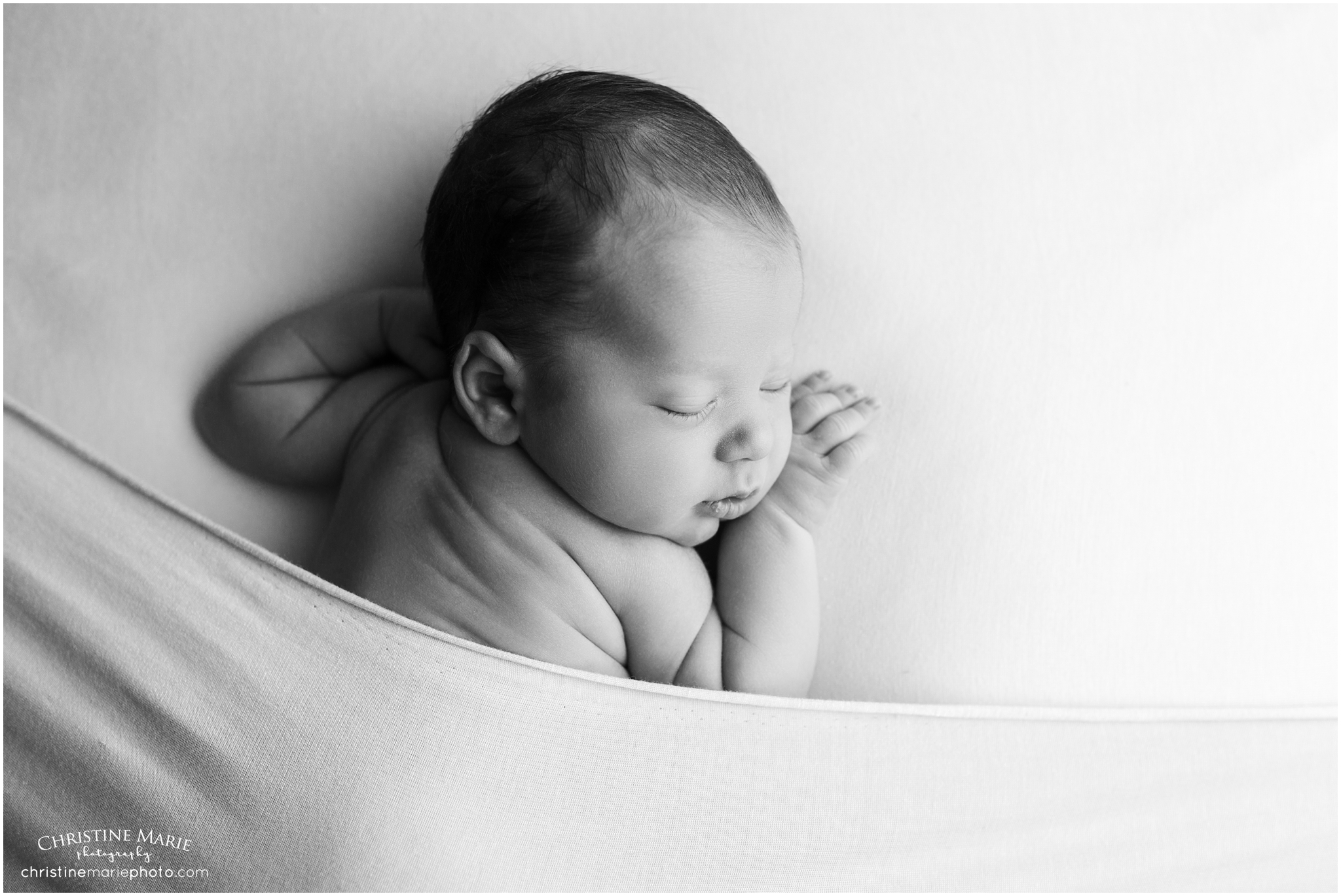 all tucked in, sleepy newborn photo, cumming photographer 