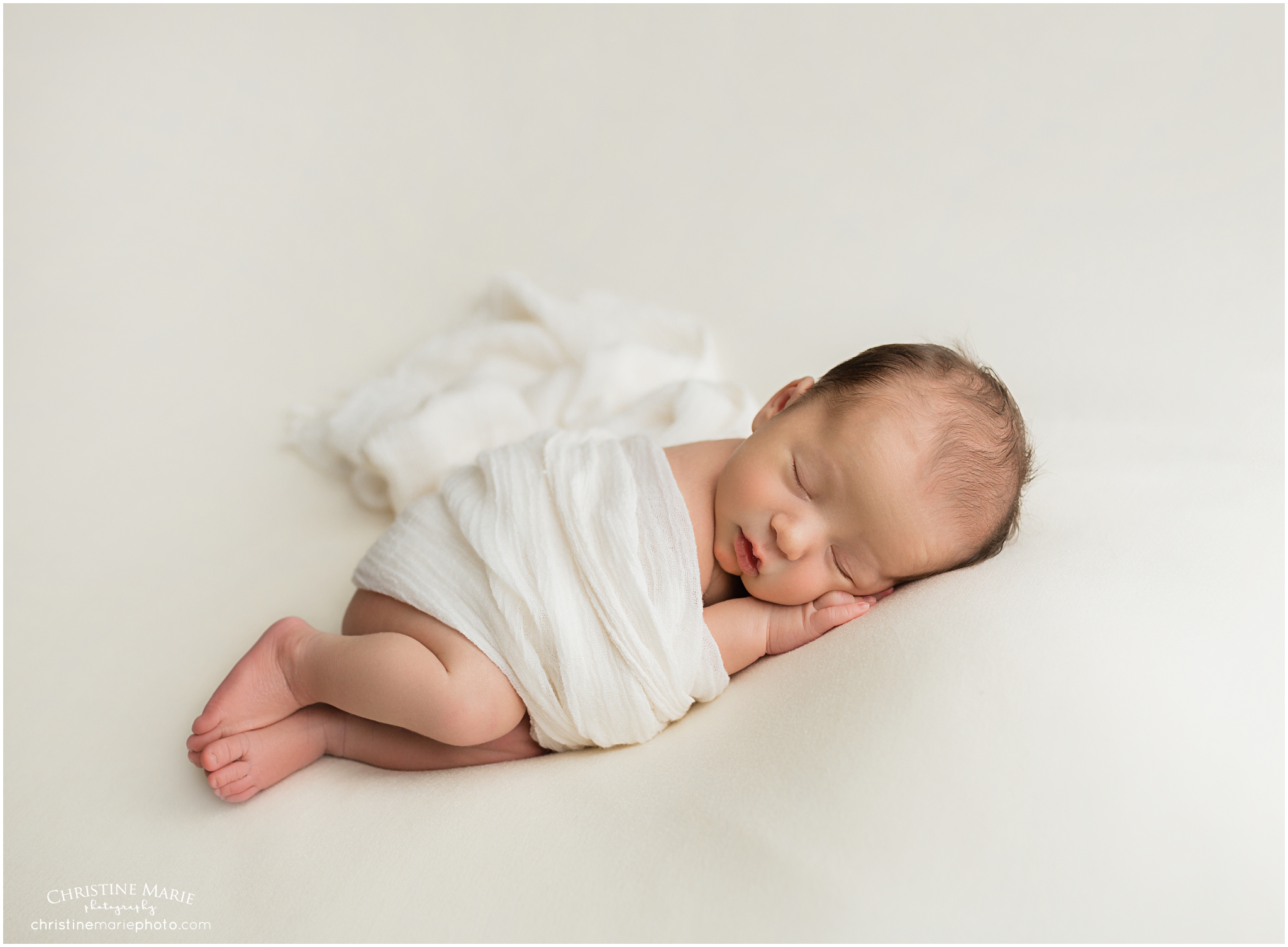 natural newborn photography, christine clements