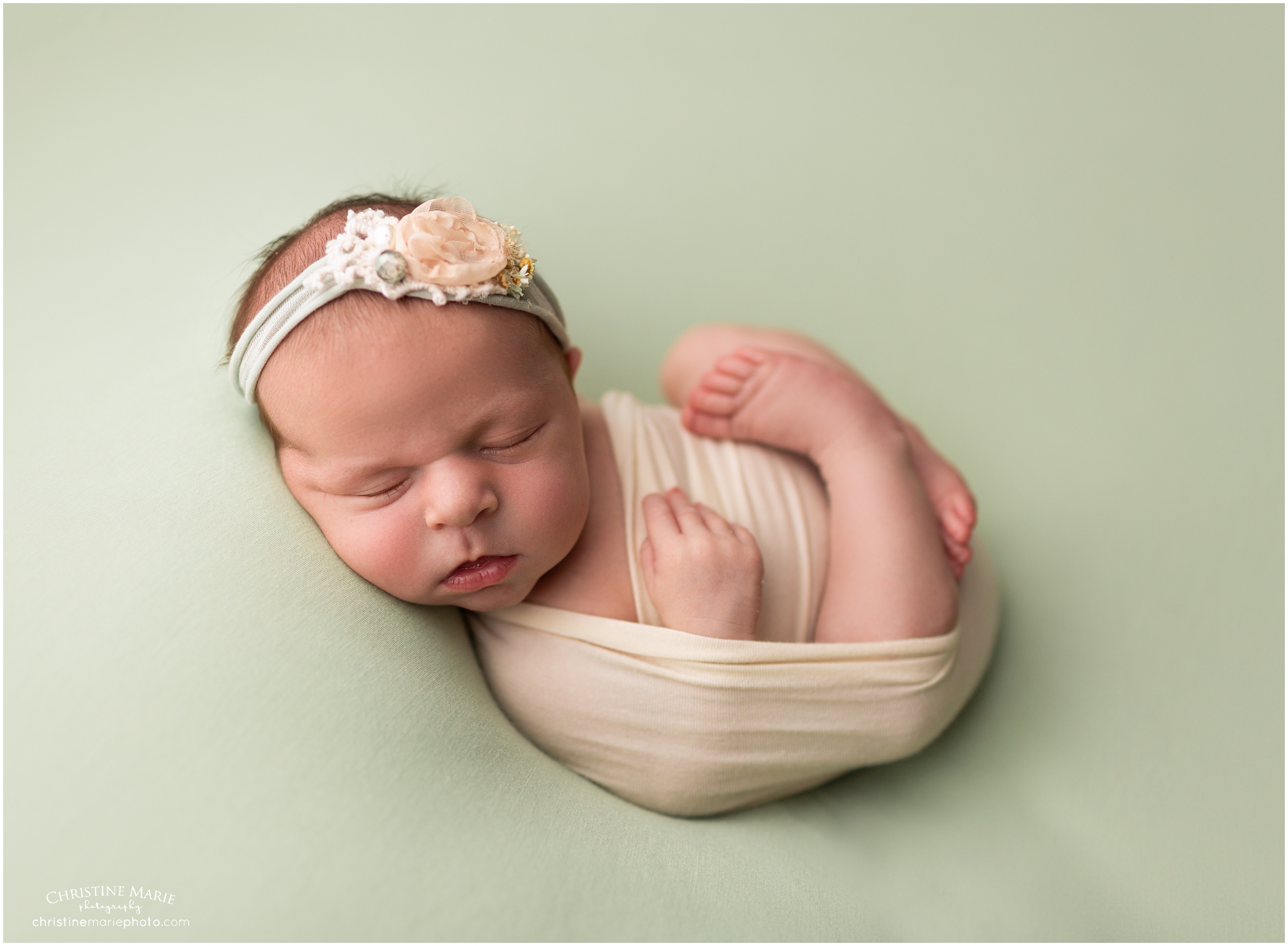 huck finn newborn pose, atlanta newborn photographer