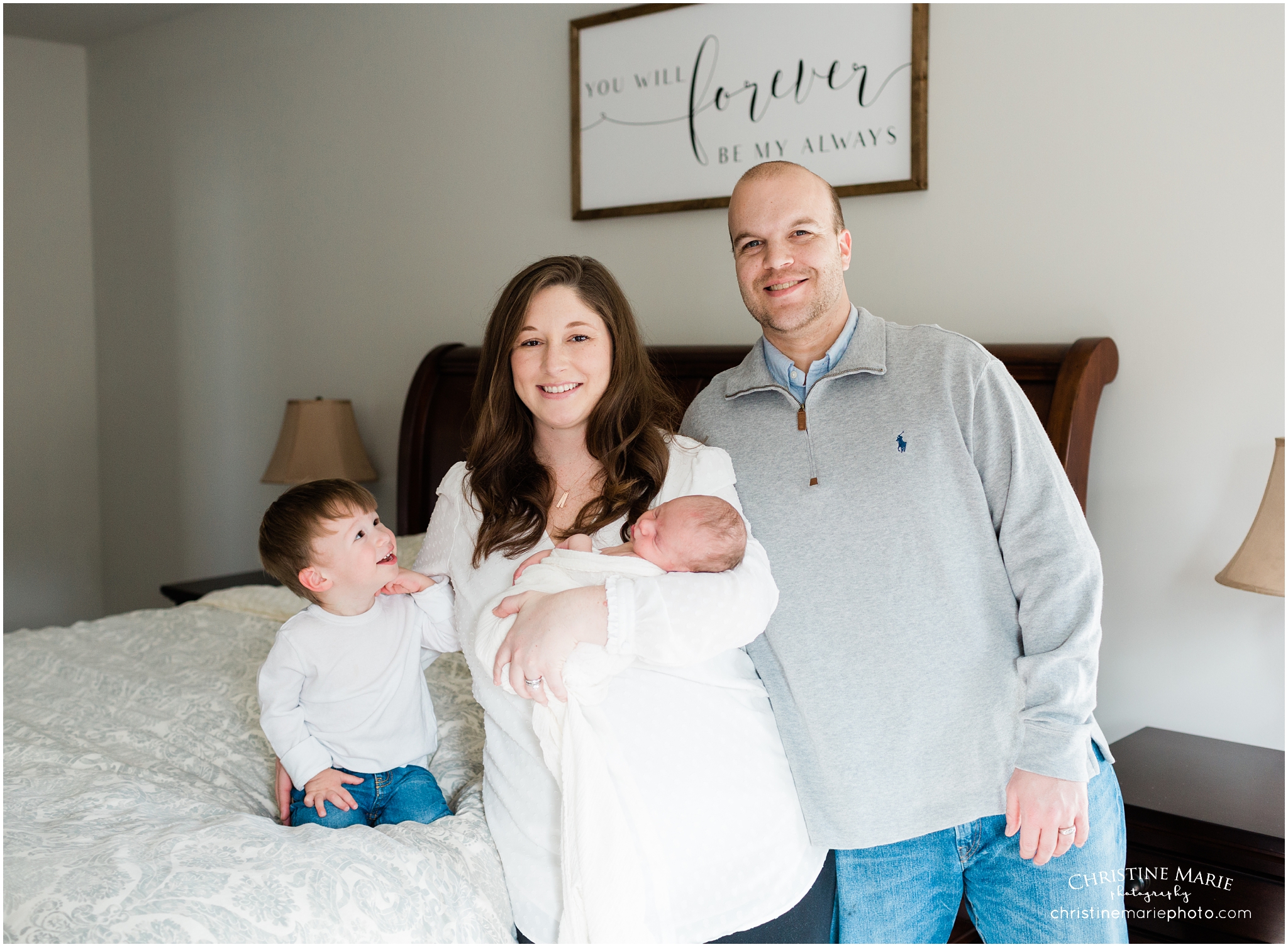lifestyle family and newborn photography 