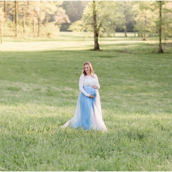 Cumming Maternity Photographer | Maternity photos in the country