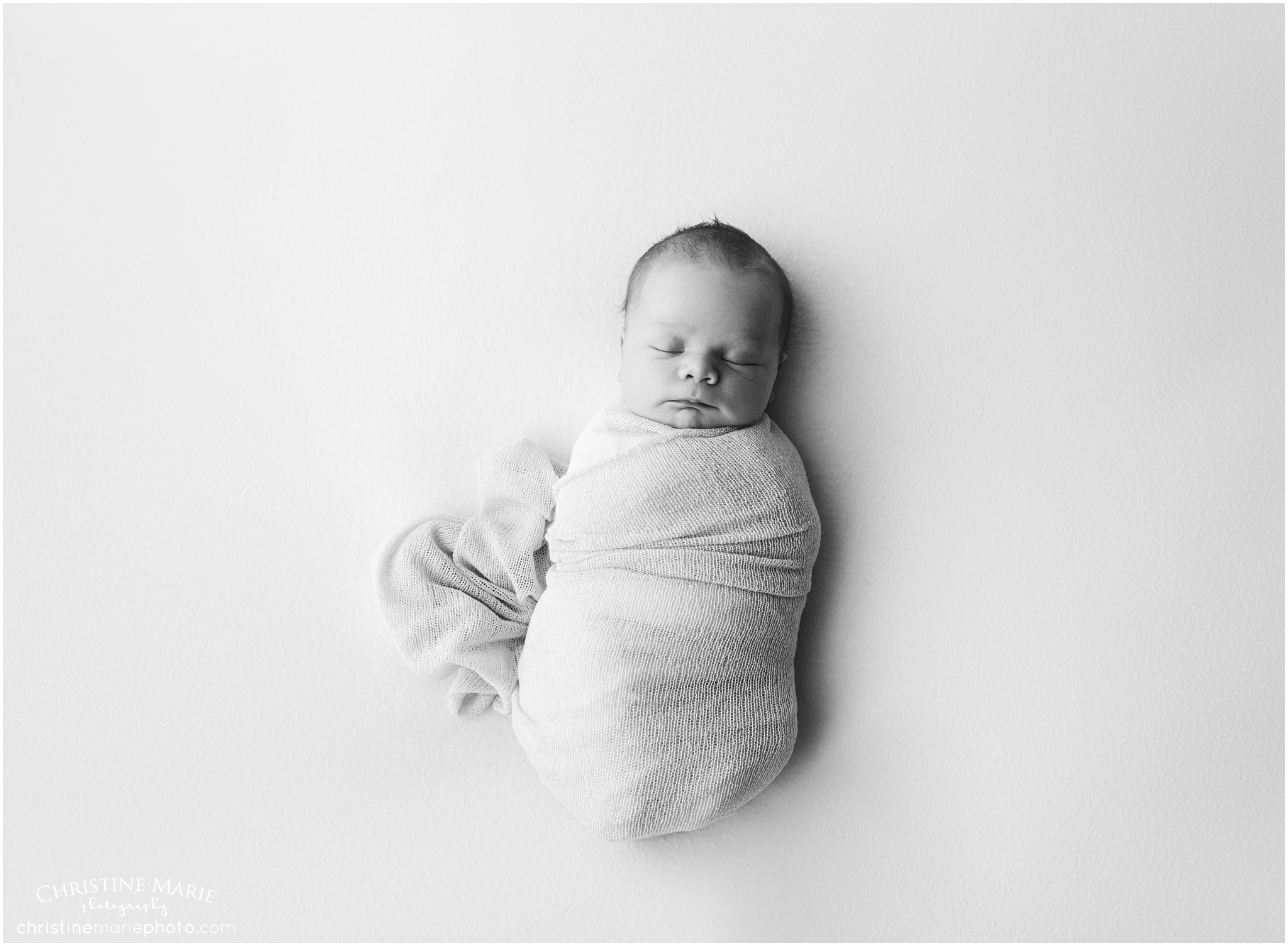 simple black and white newborn photo