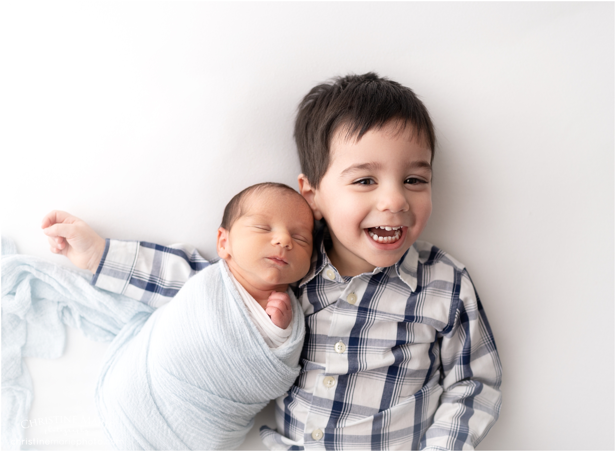 sibling photos newborn session