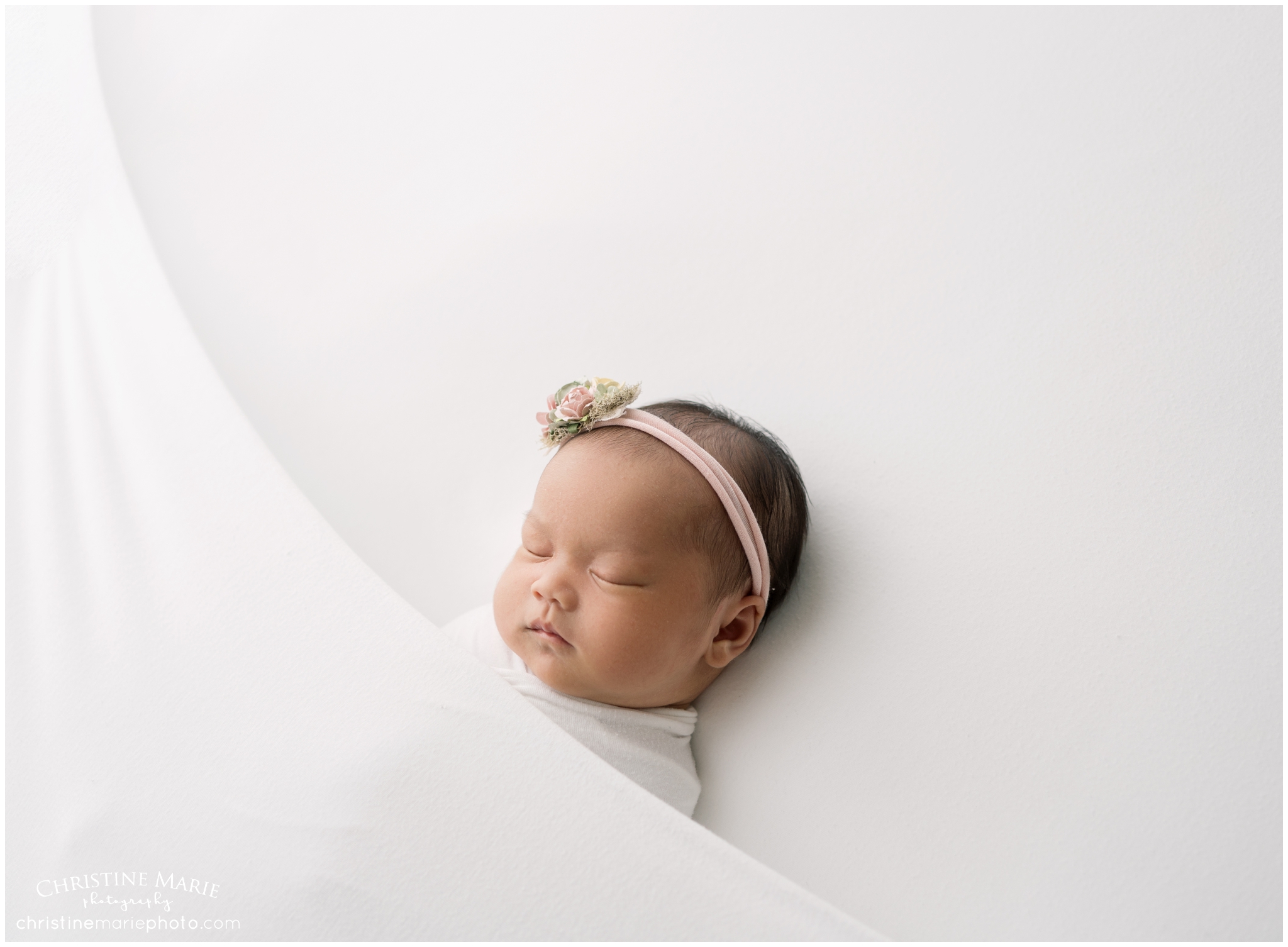 simple newborn photography, christine clements 