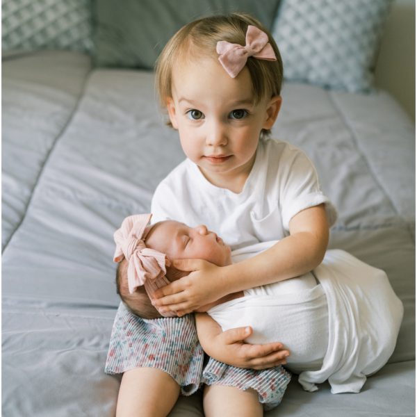 Atlanta Lifestyle Newborn Photographer | Natural In home newborn session in Atlanta