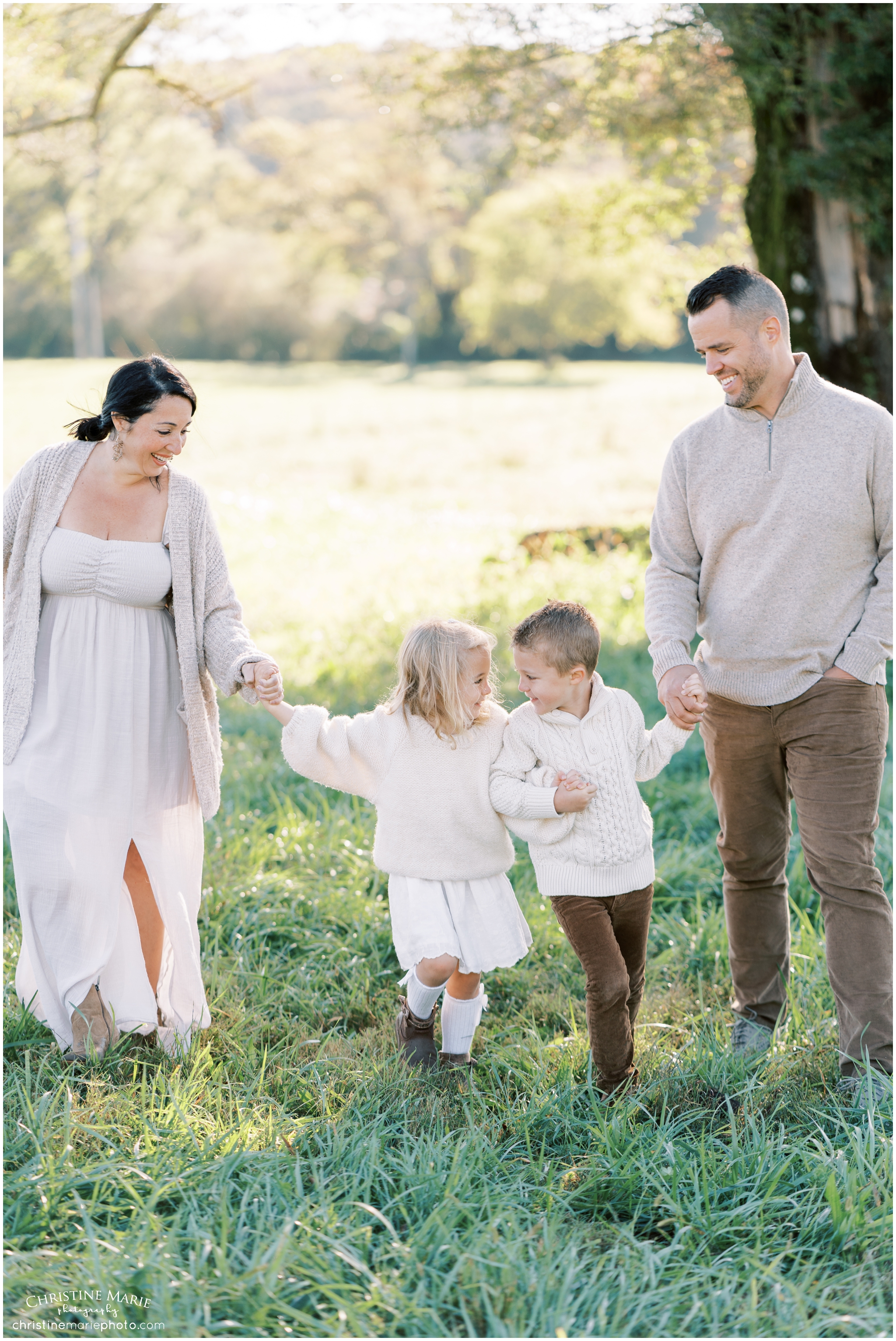 natural fall family photos in Atlanta