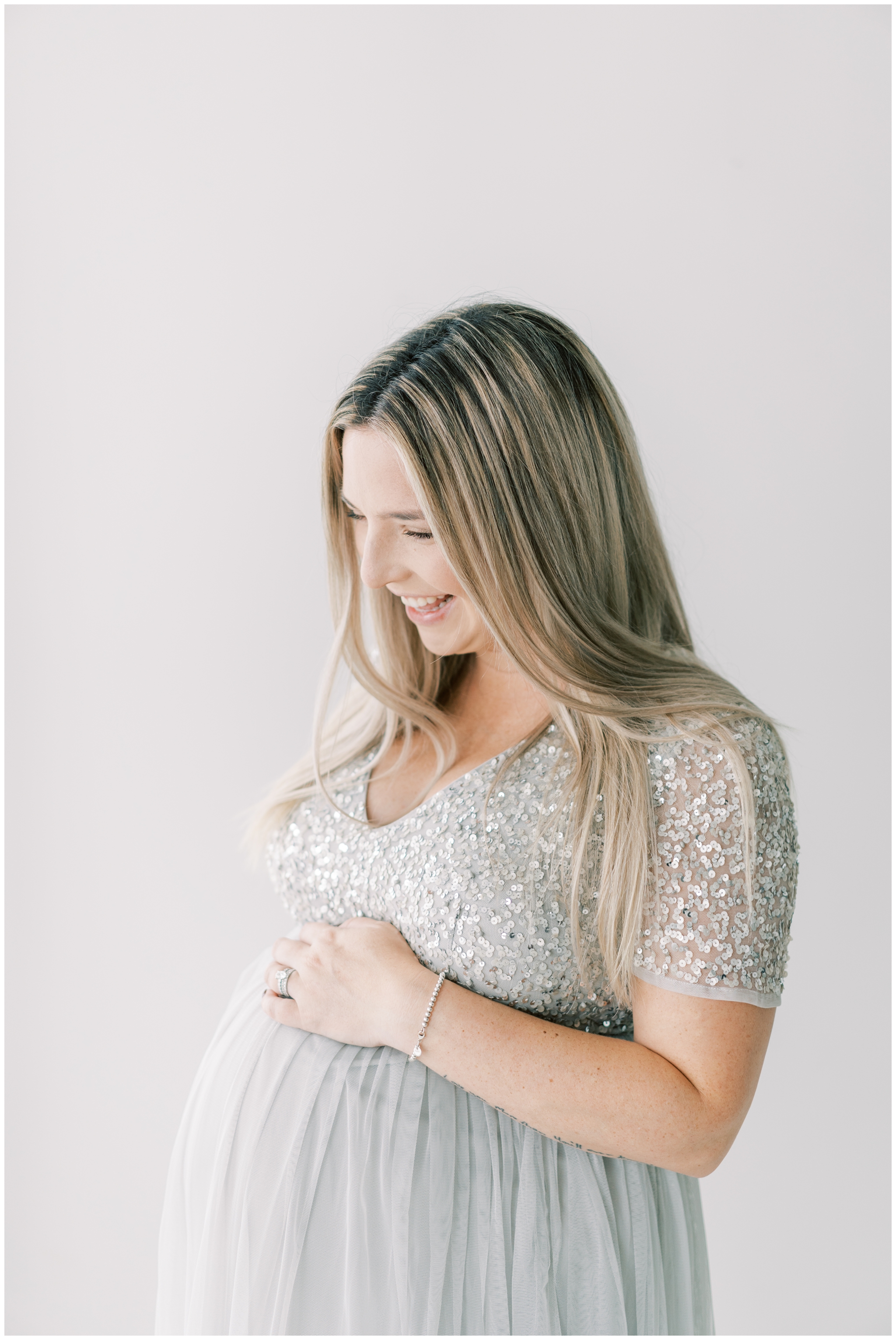 studio maternity photos in atlanta