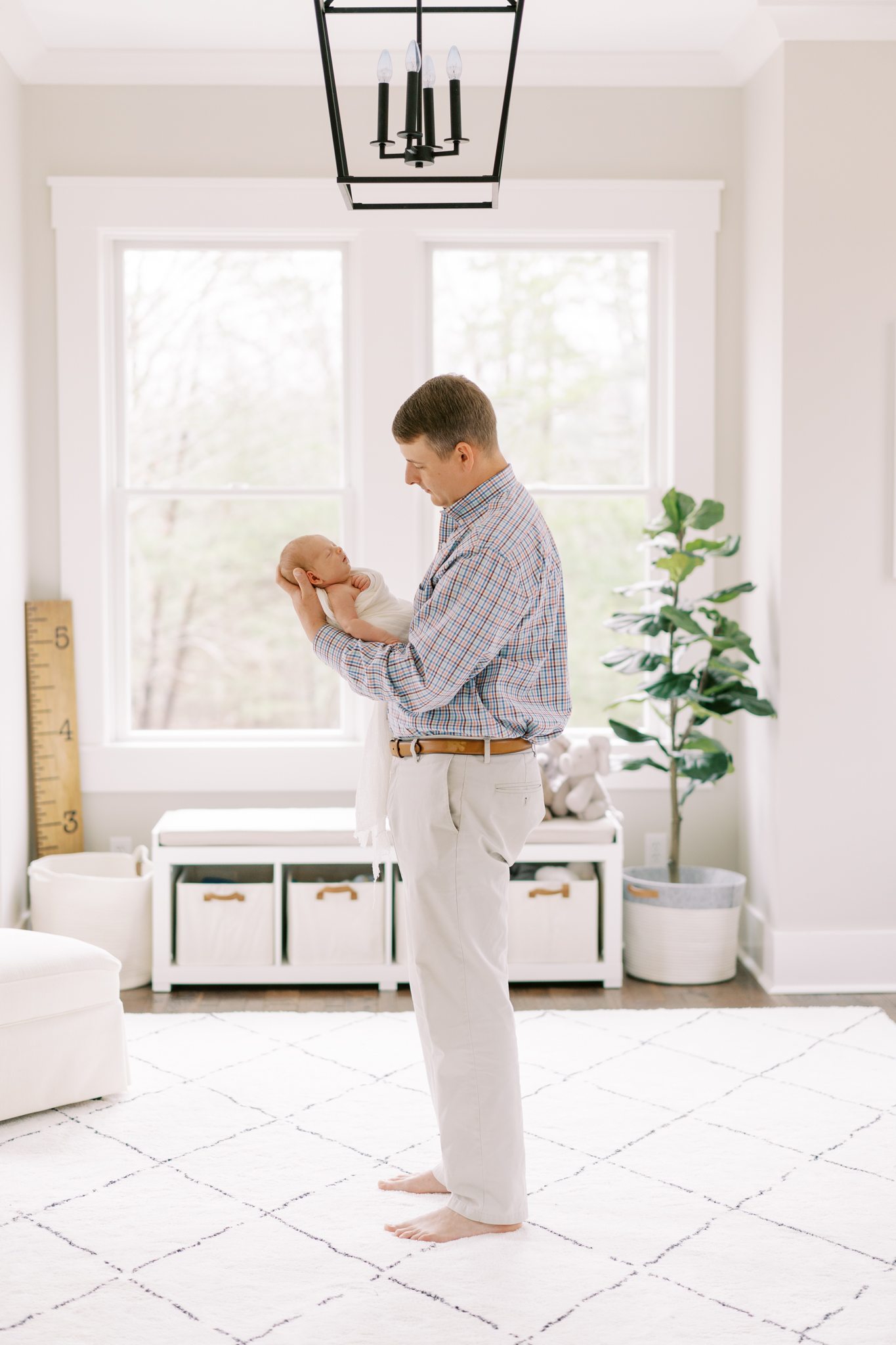 Atlanta Lifestyle Newborn photographer light and airy