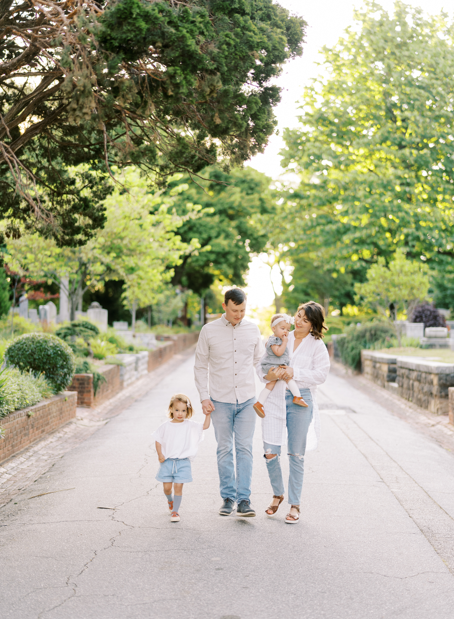 oakland cemetery family photo shoot