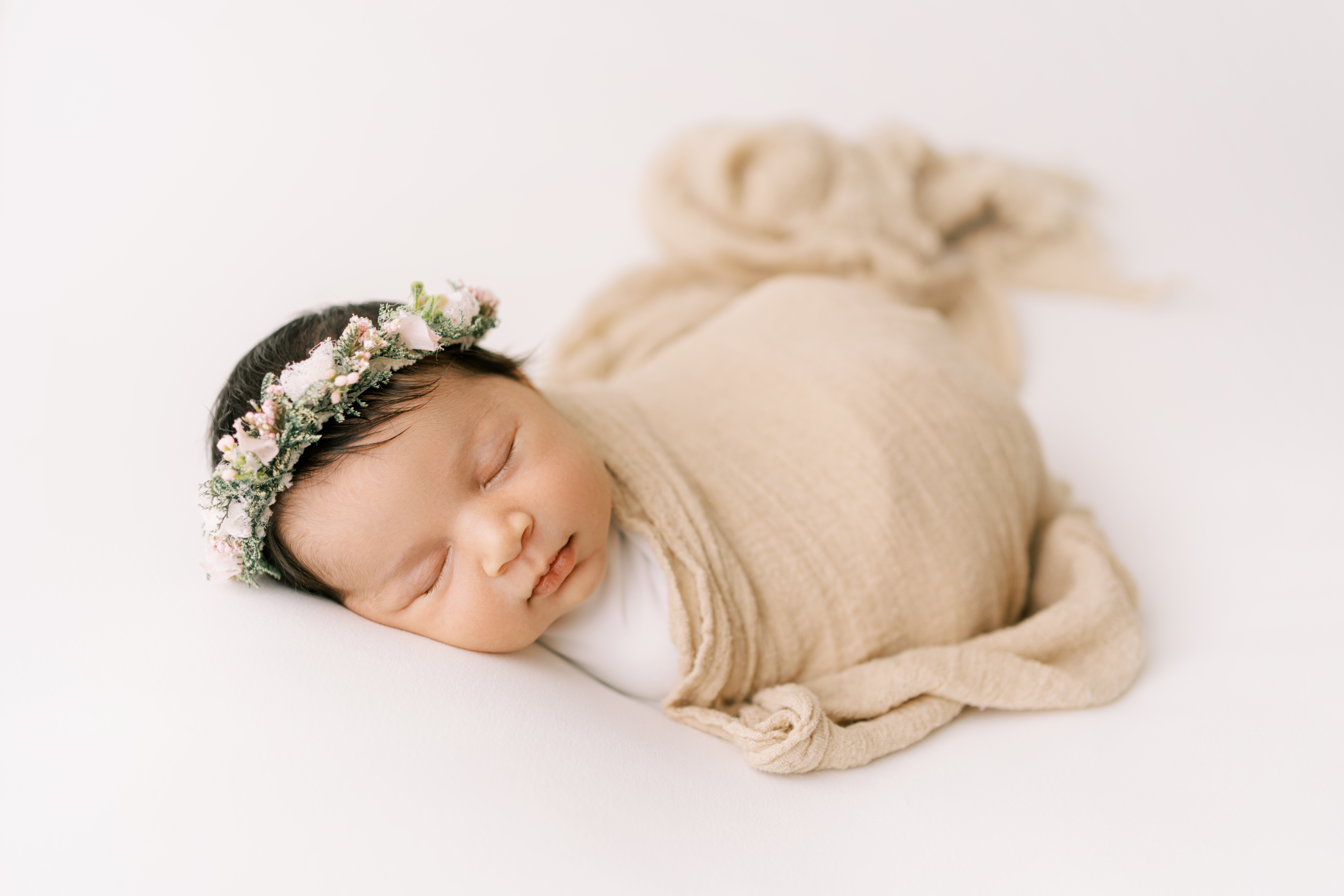 cumming studio newborn photographer