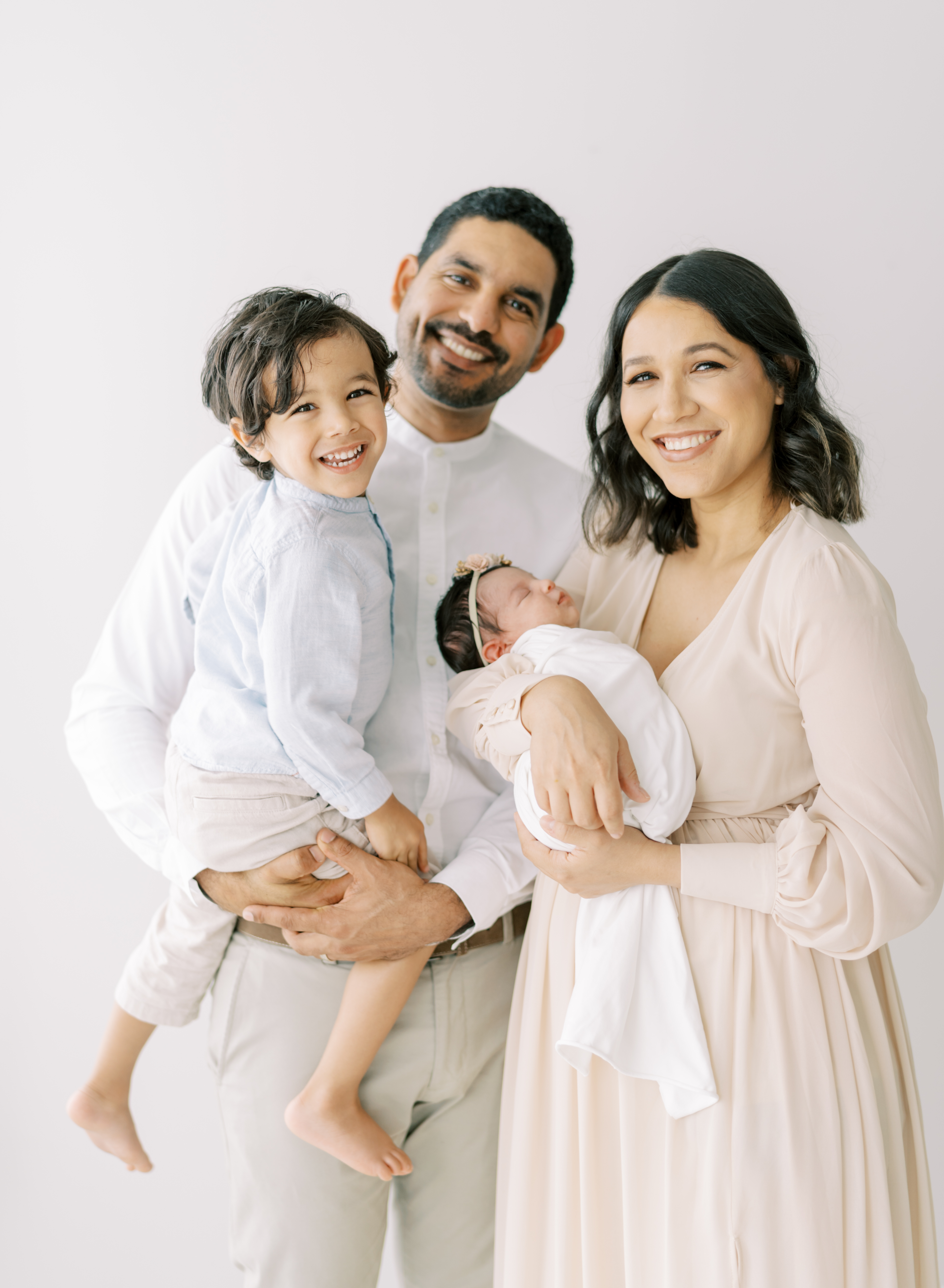 neutral light and airy newborn photos in cumming ga