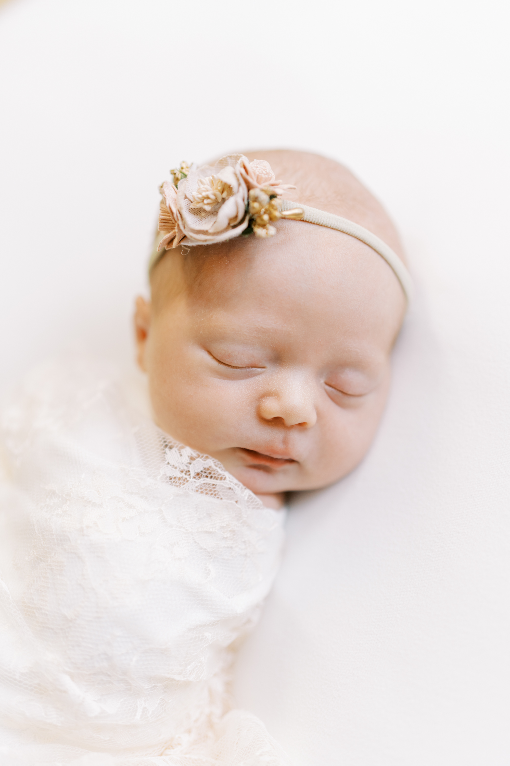 Cumming Lifestyle Newborn Photographer, Natural and light lifestyle newborn photos