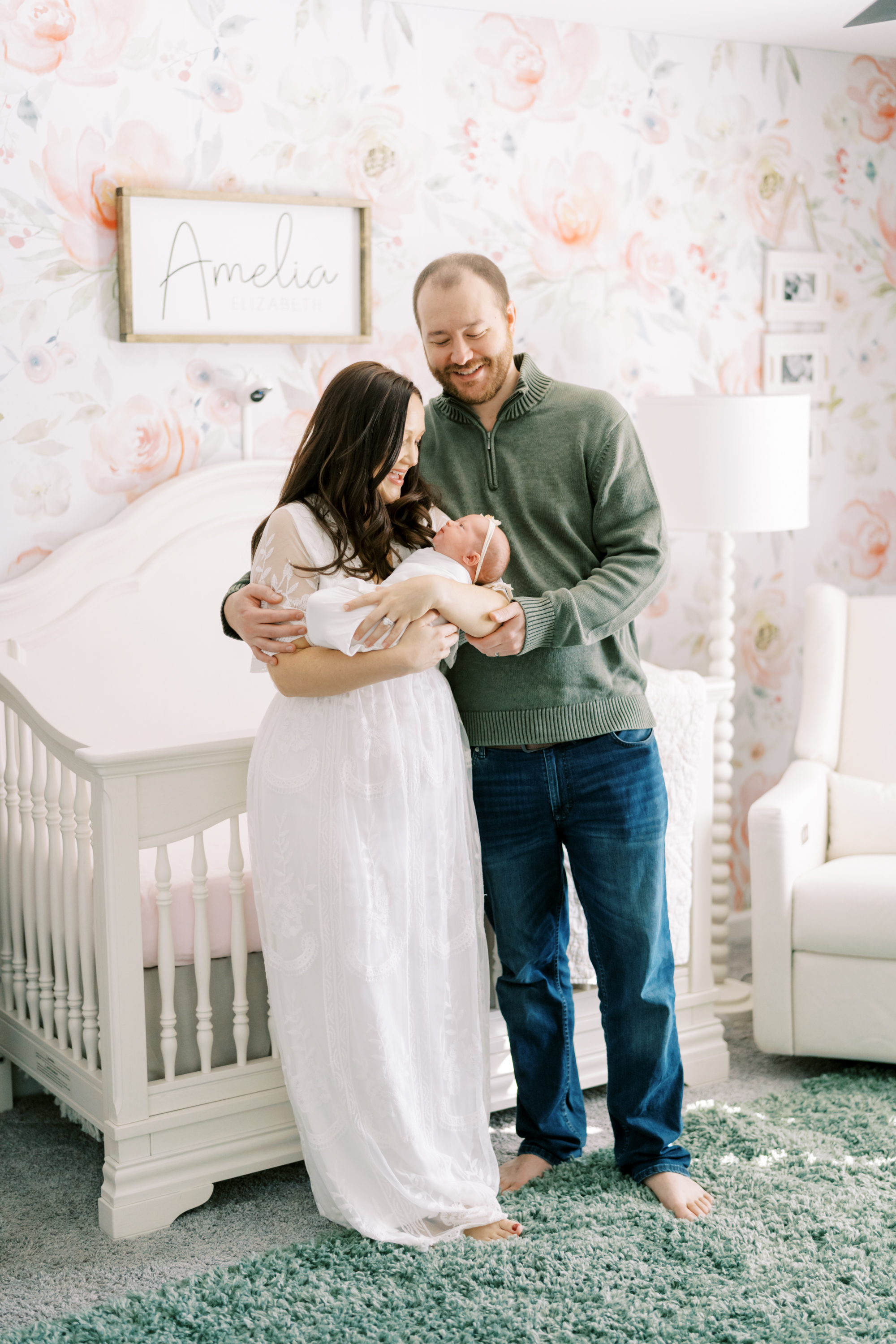 Cumming Lifestyle Newborn Photographer, Natural and light lifestyle newborn photos