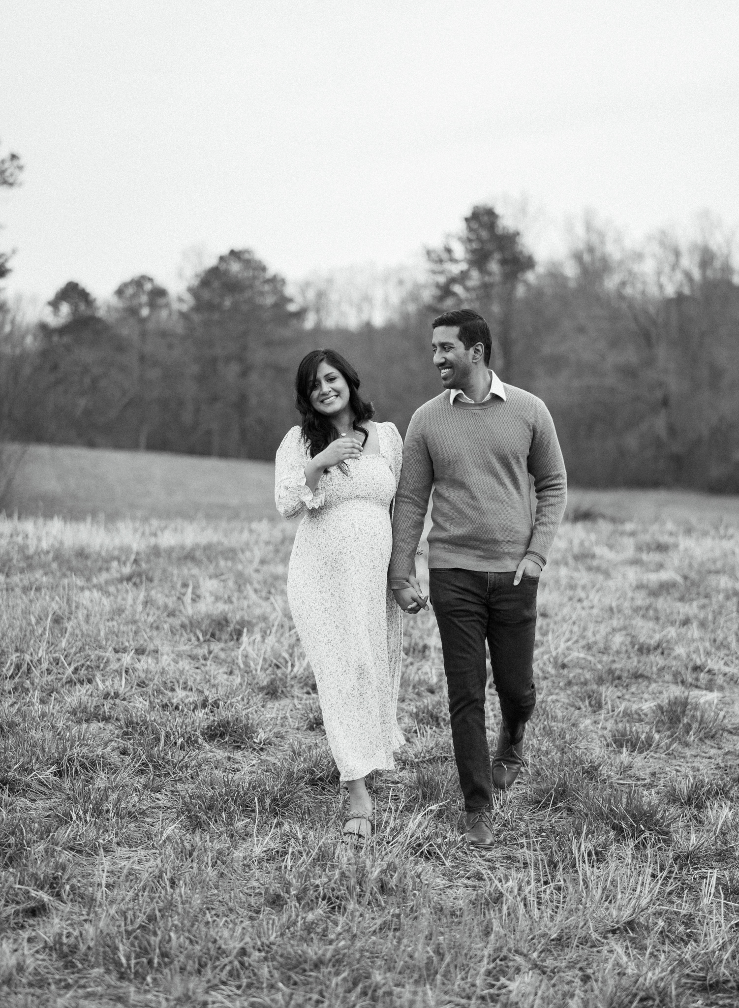 natural maternity photos with husband in a field 