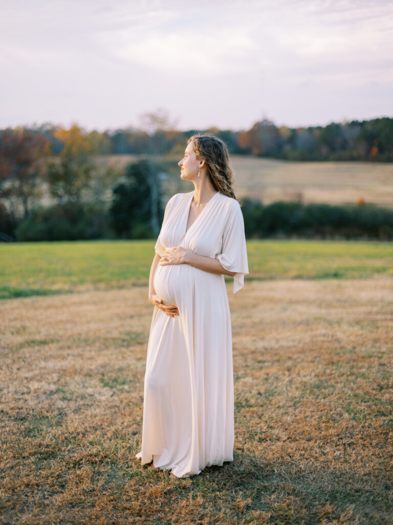 Elegant fall maternity photoshoot in Cumming, GA